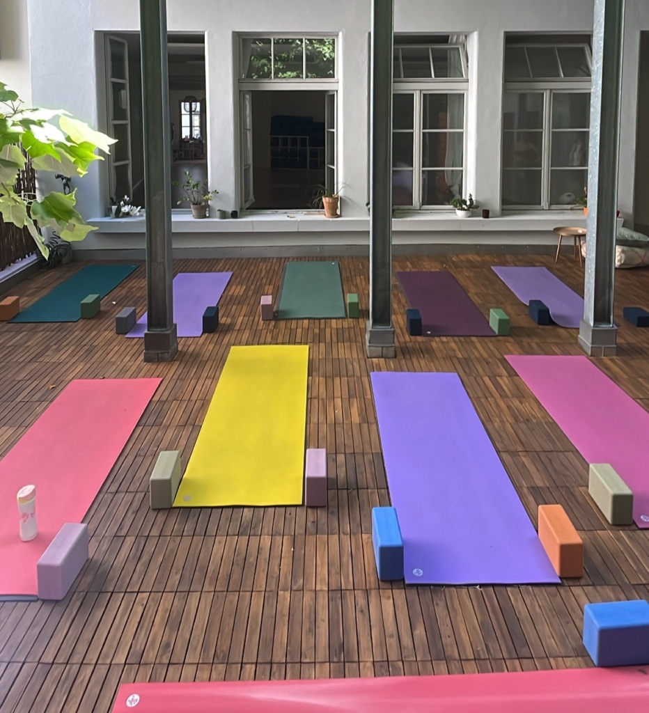 Nueva-luna-yoga-studio-lausanne
