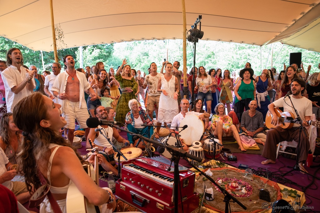 Voyage sonore sensoriel et concert du Coeur avec Puja Prema & JossMoz